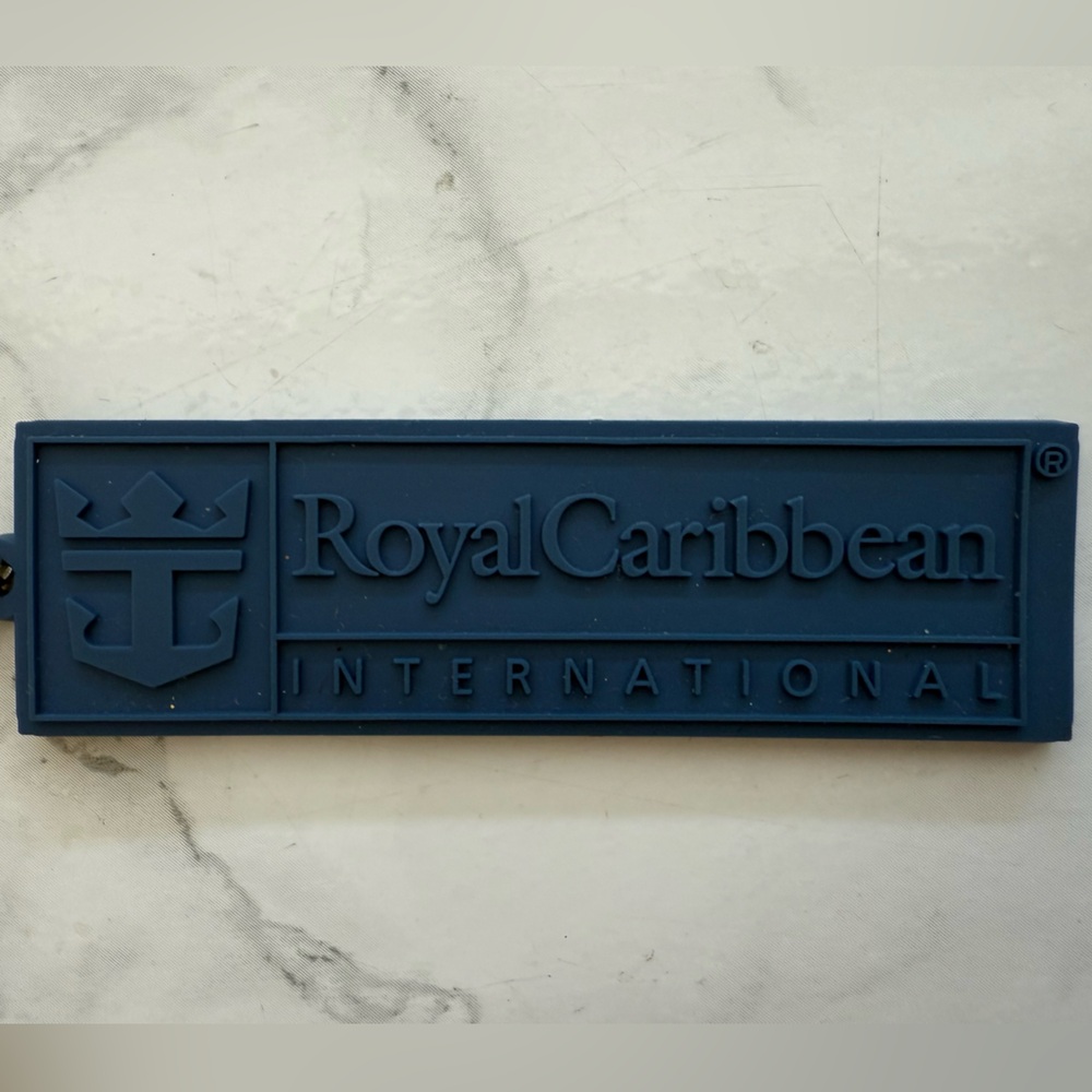 🛍️ Royal Caribbean Navy Blue Luggage Tag Keychain